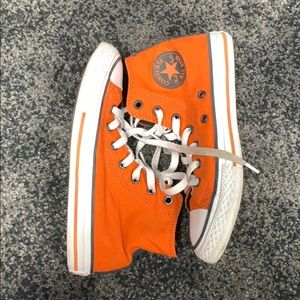 Converse Orange